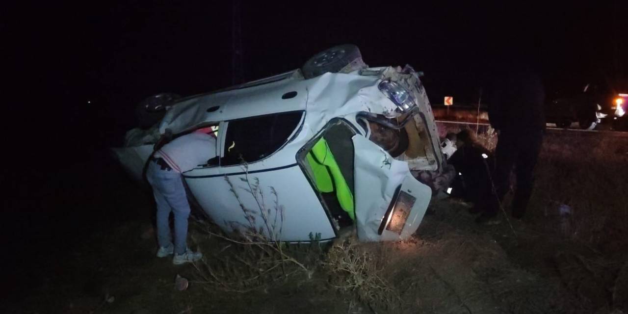 Şarampole Devrilen Otomobilde 2 Kişi Yaralandı