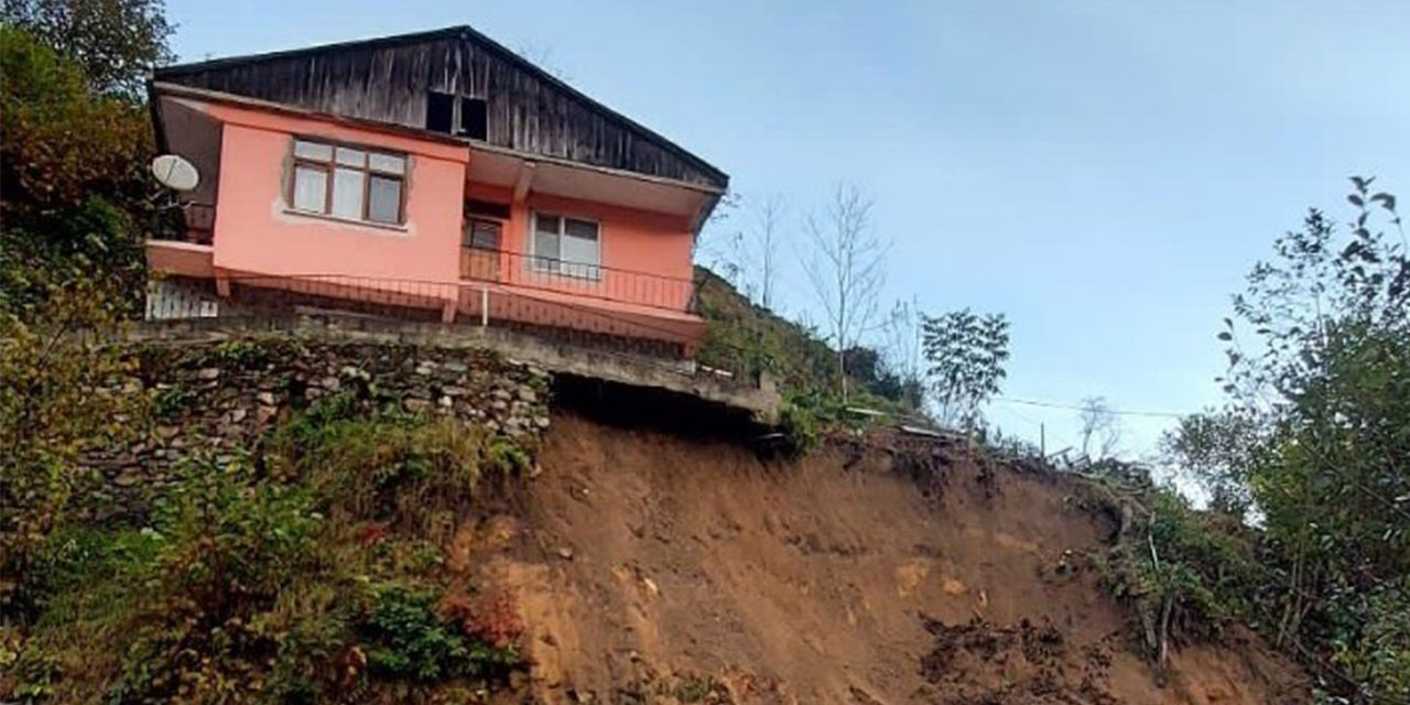 Rize'de toprak kayması sonucu 1 evde hasar oluştu