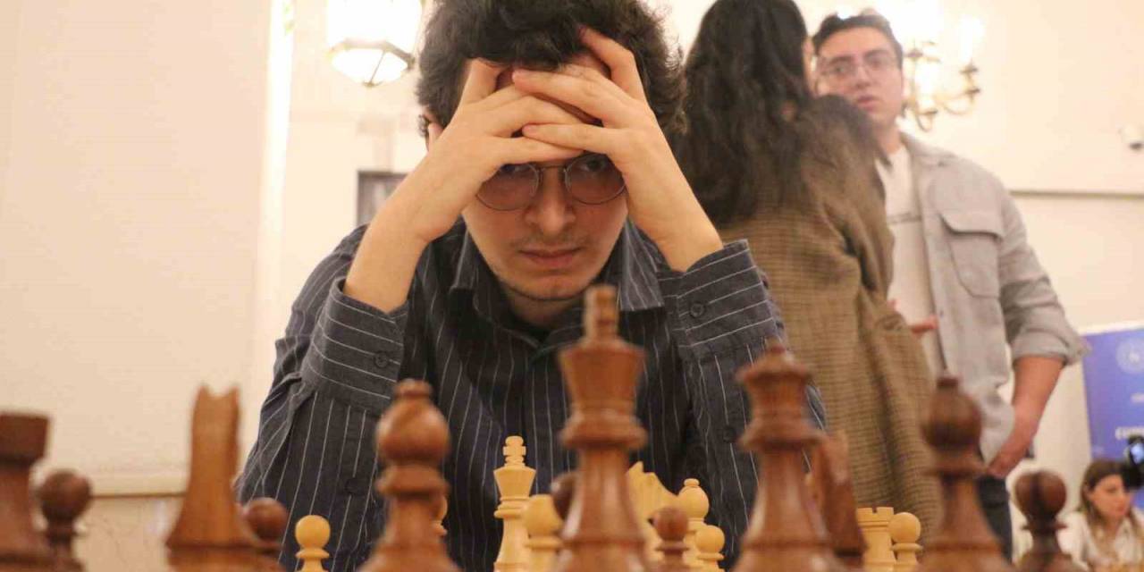 Türkiye’nin En İyi Satranç Ustaları Hamlelerini Bu Sefer Cumhuriyet’in 100. Yılı İçin Yaptı