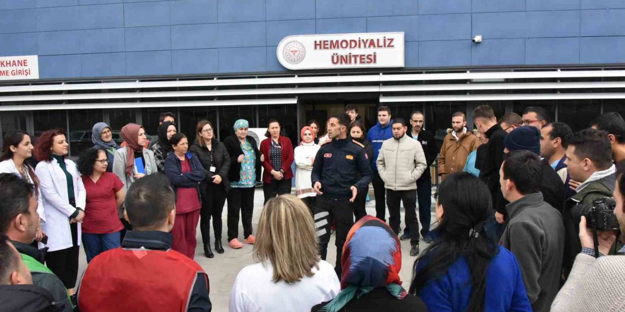 Bozüyük Belediyesi İtfaiyesi’nden Hastanede Tatbikat