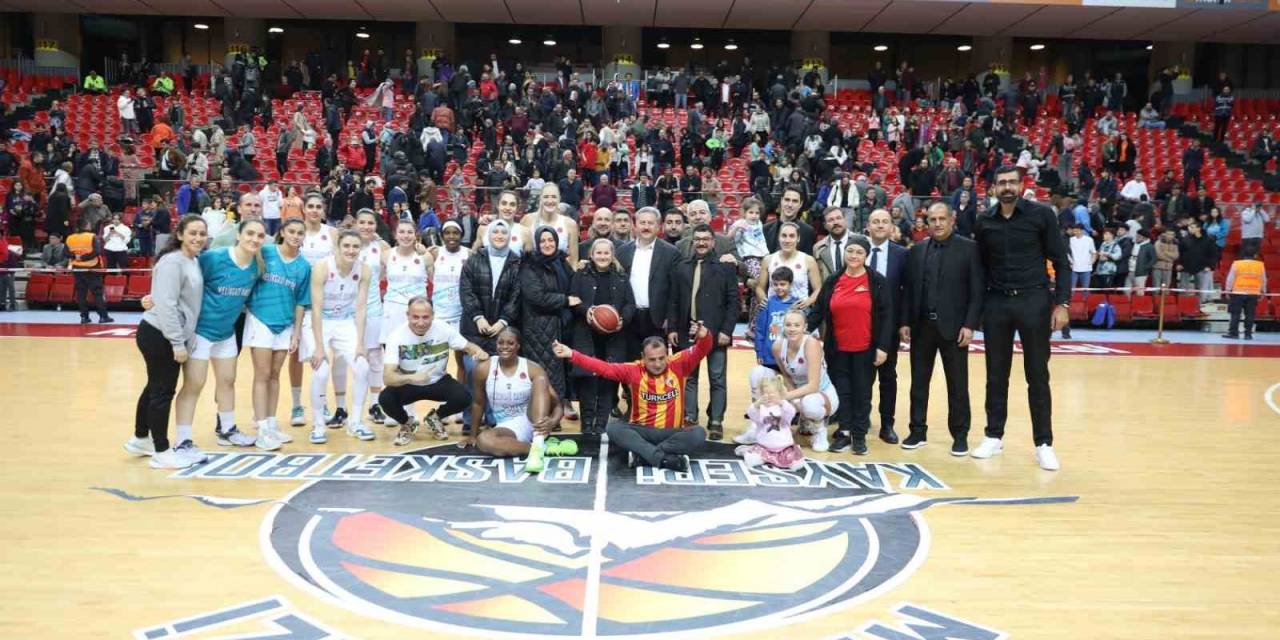 Melikgazi Kayseri Basketbol, Slovak Ekibini Eli Boş Gönderdi