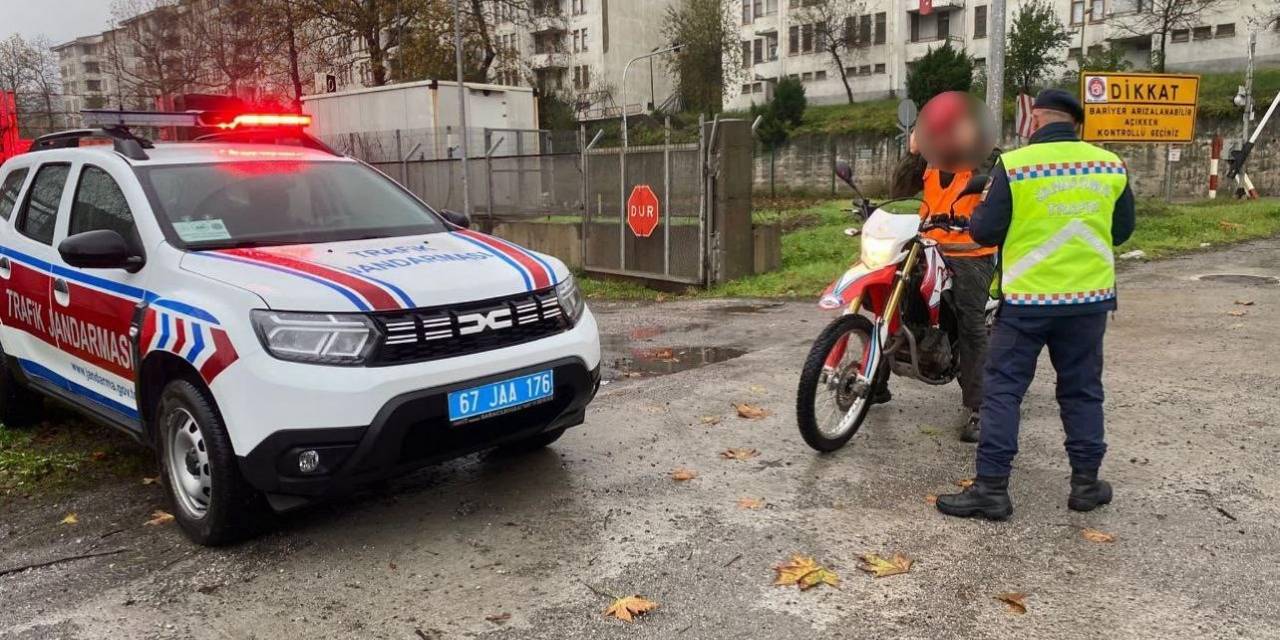 Jandarmadan Motosiklet Ve Bisiklet Kullanıcılarına Trafik Denetimi