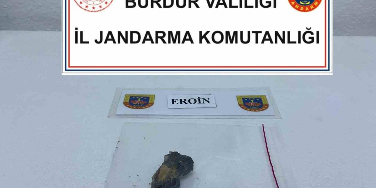 Burdur’da Jandarmadan Kaçakçılık Operasyonu: 5 Şüpheli Tutuklandı