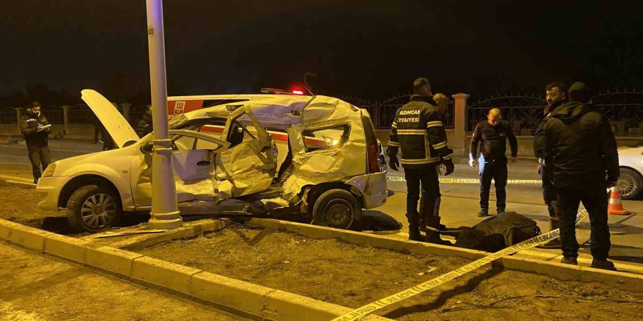 Erzincan’da Trafik Kazası: 2 Ölü 4 Yaralı