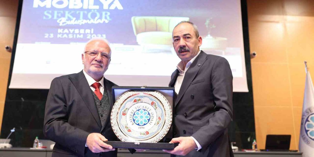 Ak Parti Genel Başkanvekili Elitaş: “Ekonominin Bir Dengeyle Devam Etmesi Gerekir”