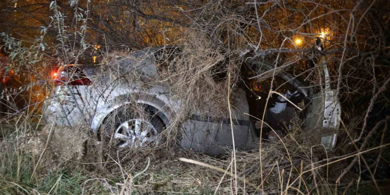 Kontrolden Çıkan Araç Şarampole Uçtu: 1 Yaralı