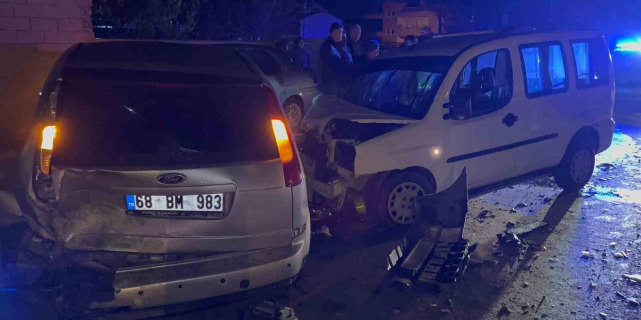 Park Halindeki Otomobile Çarpan Sürücü 2,76 Promil Alkollü Çıktı