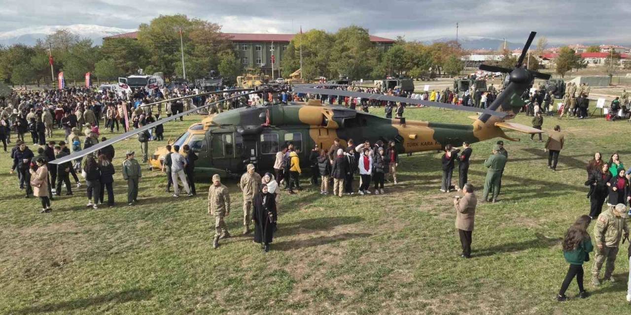Ordu Komutanlığı Kapılarını Öğrencilere Açtı
