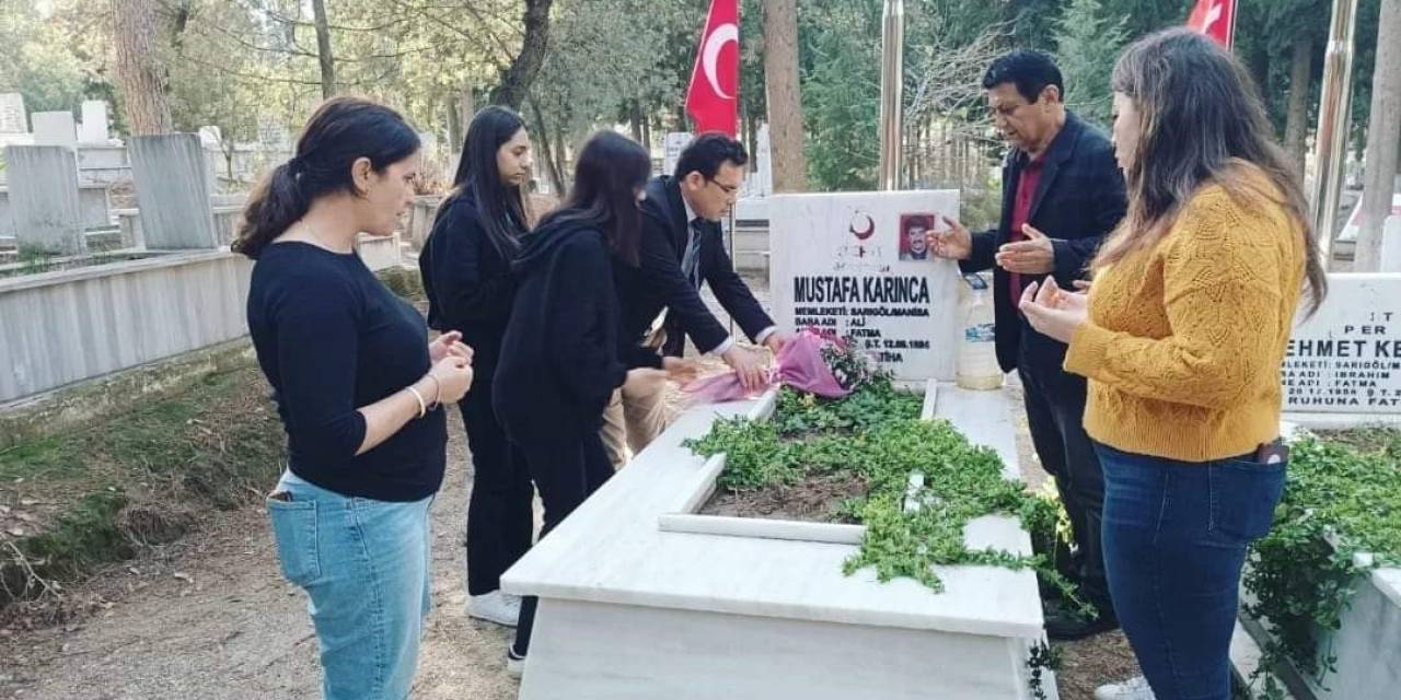 Şehit Öğretmen Mustafa Karınca Öğretmenler Günü’nde Unutulmadı