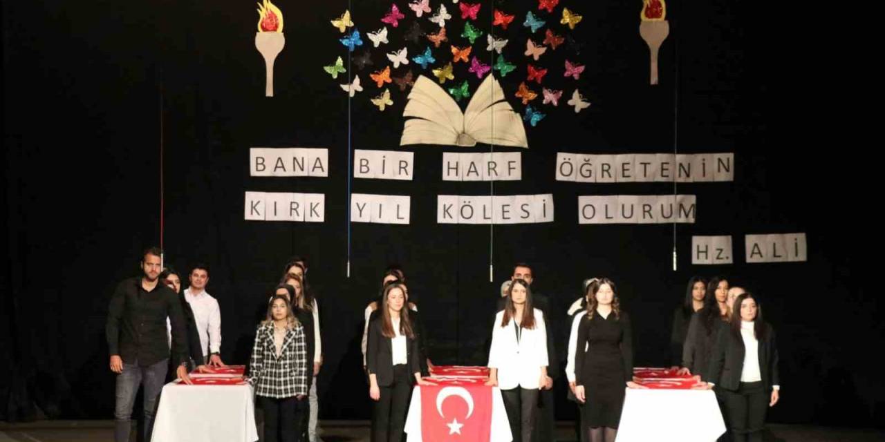 Ahlat’ta 24 Kasım Öğretmenler Günü Kutlandı