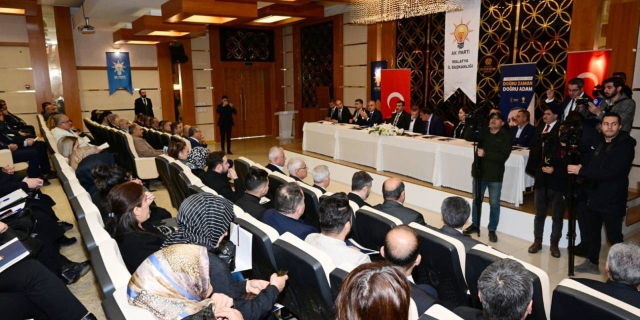 Ak Parti Genel Başkan Yardımcısı Kandemir: "Malatya En Kısa Sürede Ayağa Kalkacak"