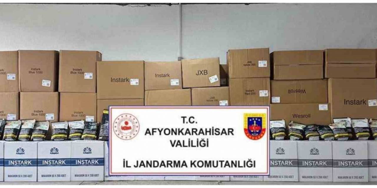 Jandarma 150 Bin Adet Boş Makaron Ve 793 Kilogram Kaçak Tütün Ele Geçirdi