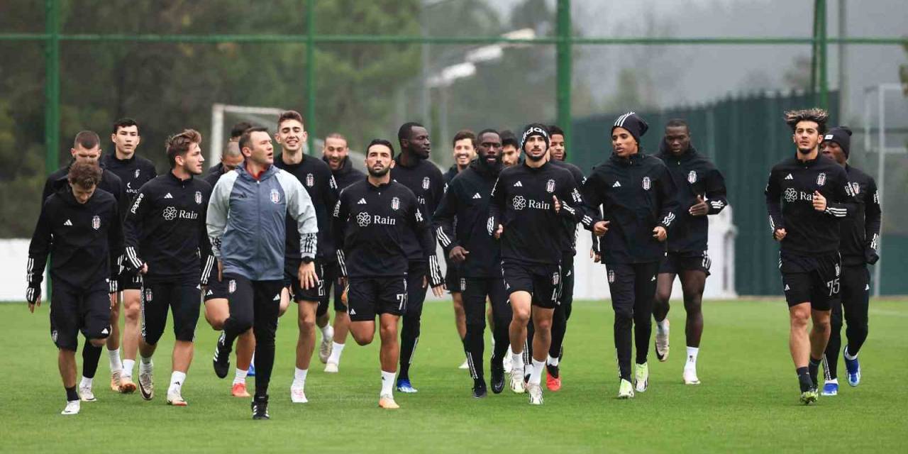 Beşiktaş, Kondisyon Ve Taktik Çalıştı