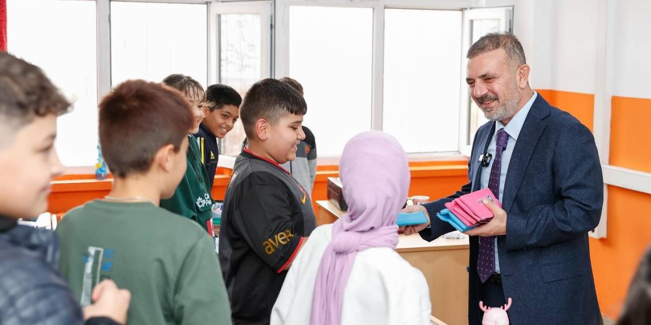 Sincan’da Öğretmenler Günü Çeşitli Etkinliklerle Kutlandı