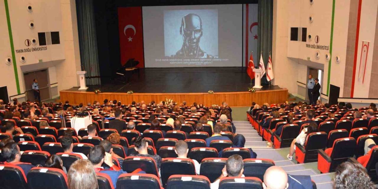 Yapay Zeka Tabanlı Akademisyeni Ai. Prof. Dux’ten Öğretmenler Gününü Mesajı