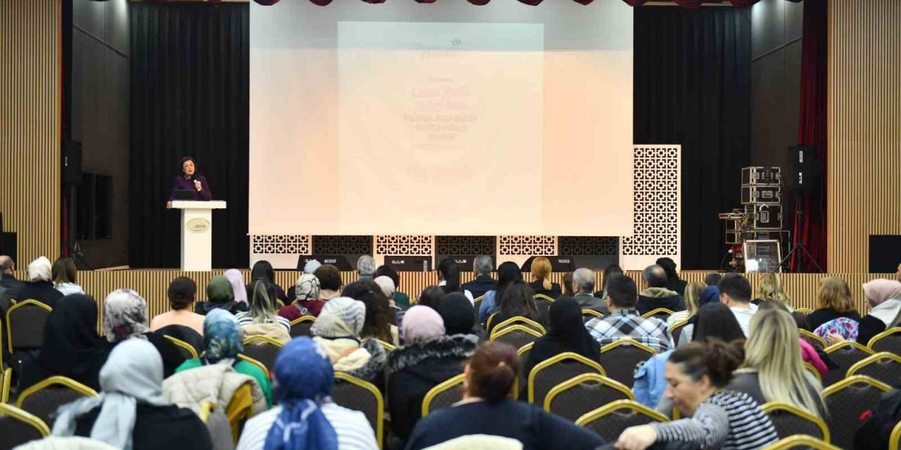 Kadına Yönelik Şiddete Karşı Uluslararası Mücadele Günü Nedeniyle Seminer Yapıldı