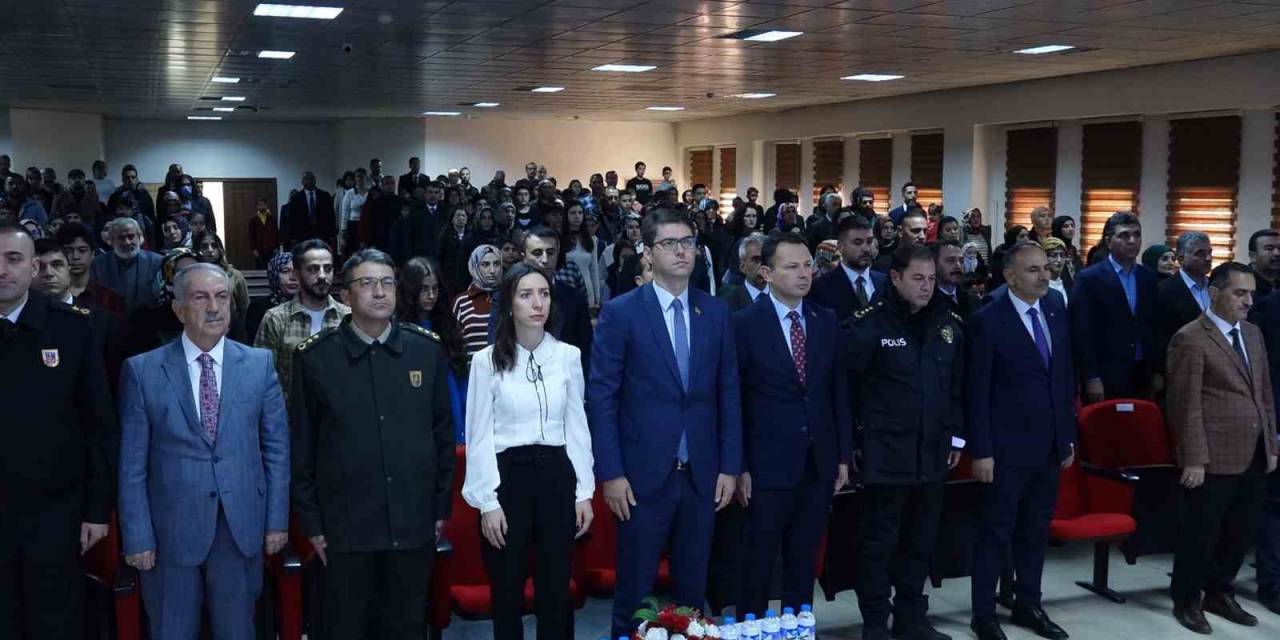 Erciş’te 24 Kasım Öğretmenler Günü Kutlandı