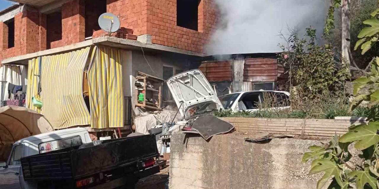 Burdur’da Kalorifer Kazanı Patladı, Alevler Eve Sıçradı