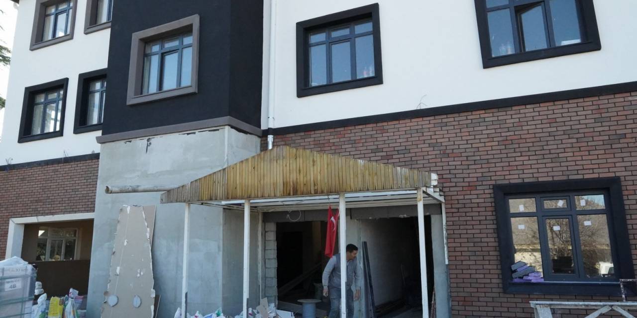 Kıranardı Mahallesi’ne Melikgazi’den Çok Amaçlı Sosyal Tesis