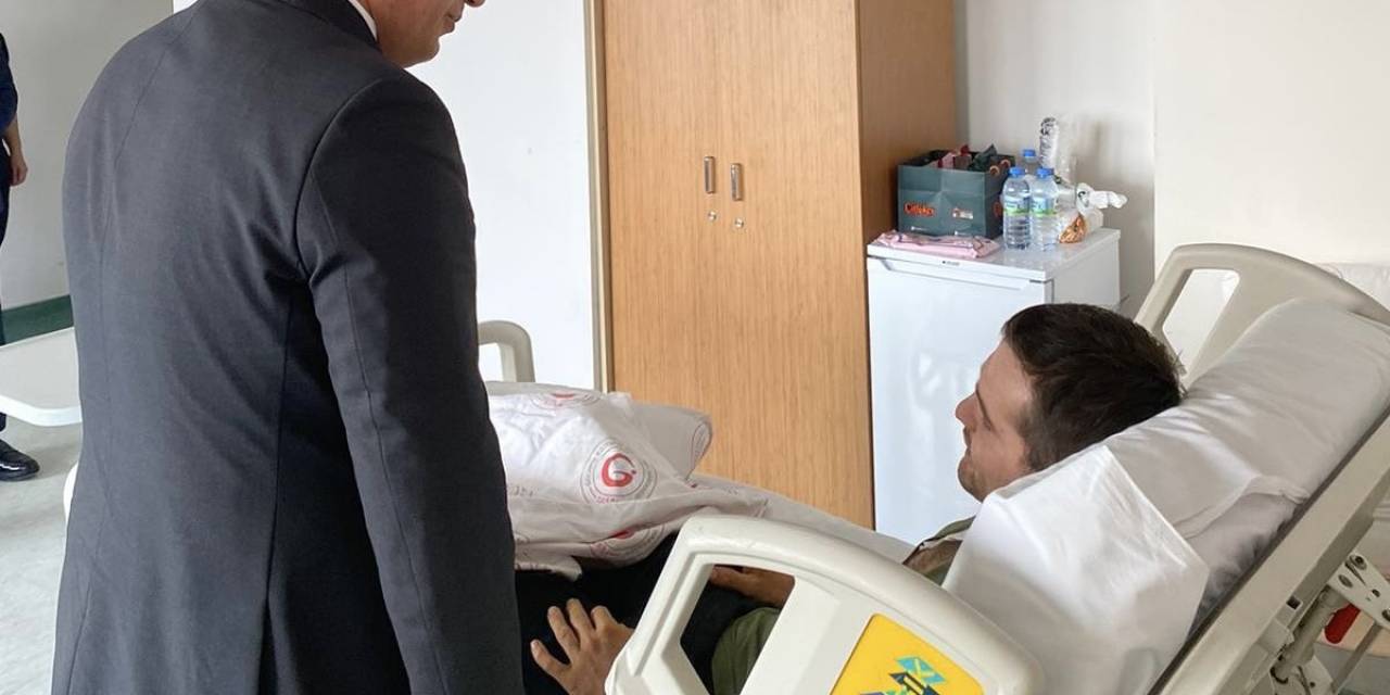 Vali Aslan’dan Yaralı Teğmene Ziyaret