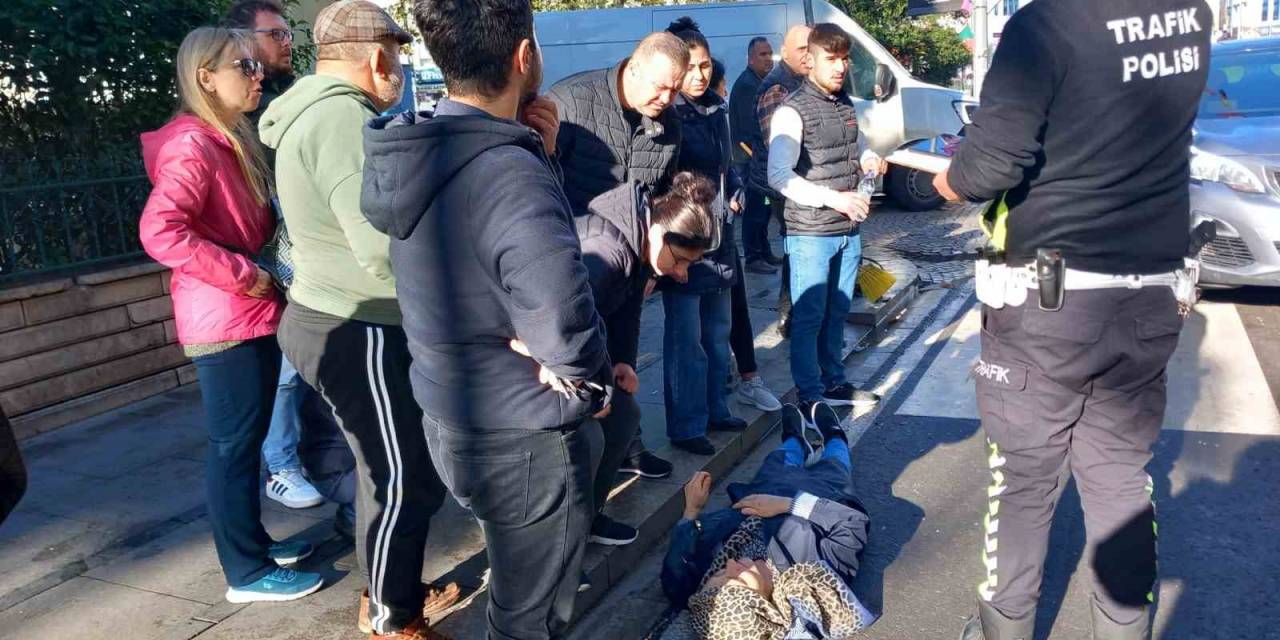 Aracın Yaya Geçidinde Kadına Çarptığı Anlar Kamerada: Duyarsızlığa Tepki Yağdı