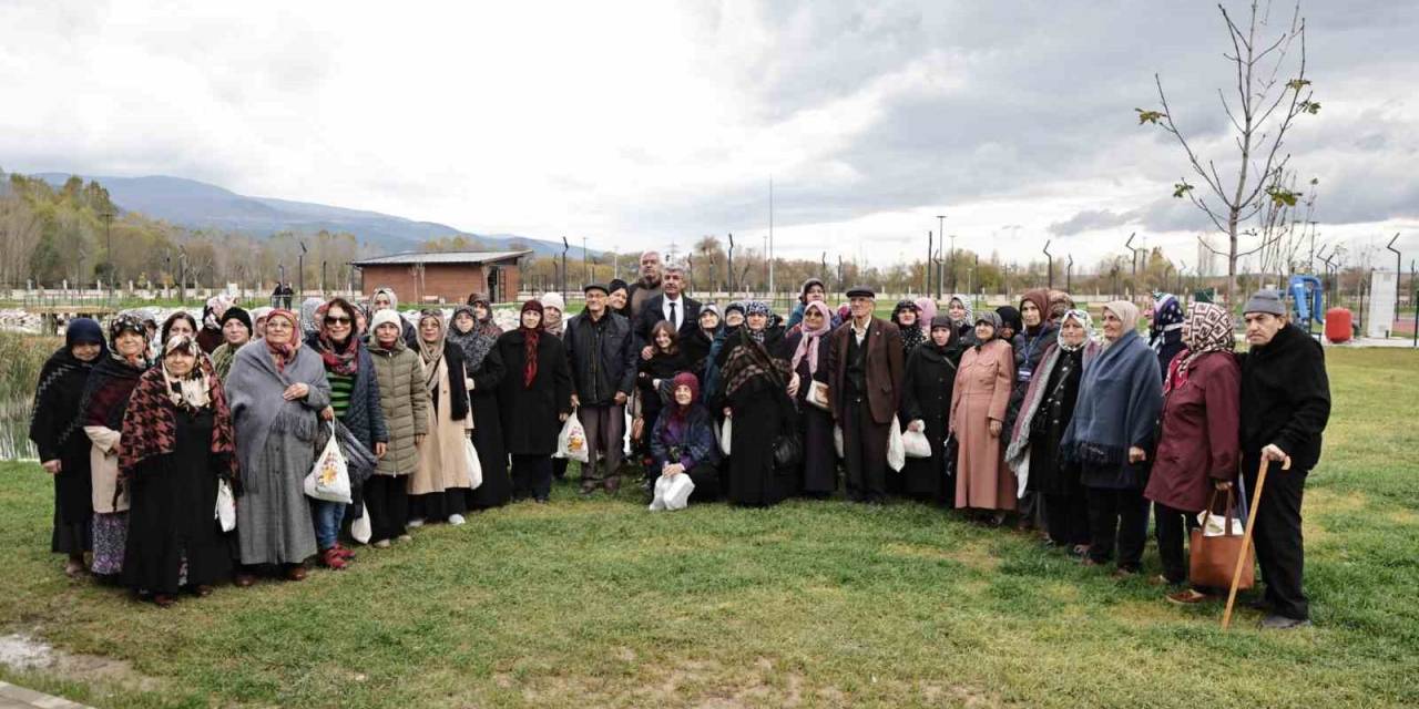 Kütahya Belediyesi, 65 Yaş Ve Üzeri Vatandaşlara Kütahya’yı Gezdirdi