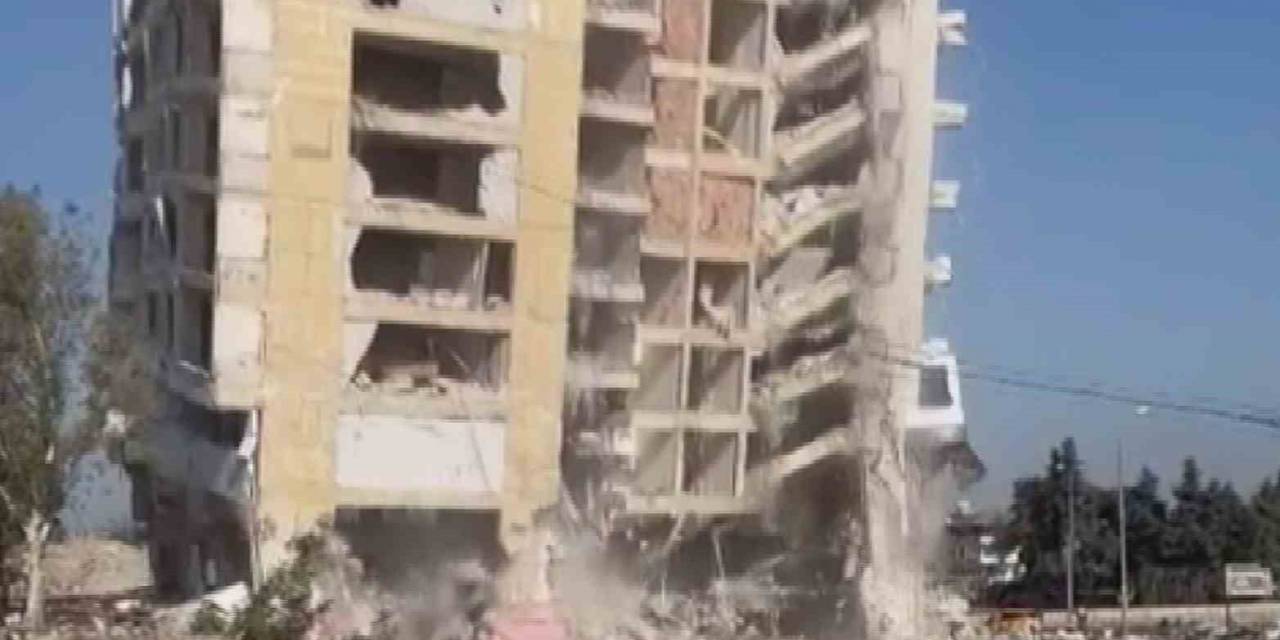 Halatla Çekilen 8 Katlı Bina Yerle Bir Oldu