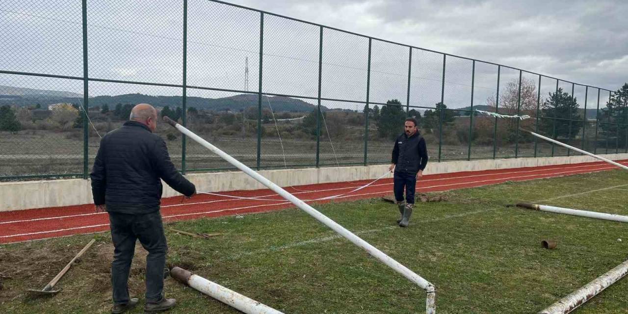 Maçın İptaline Neden Olan Kale Direkleri Değiştirildi