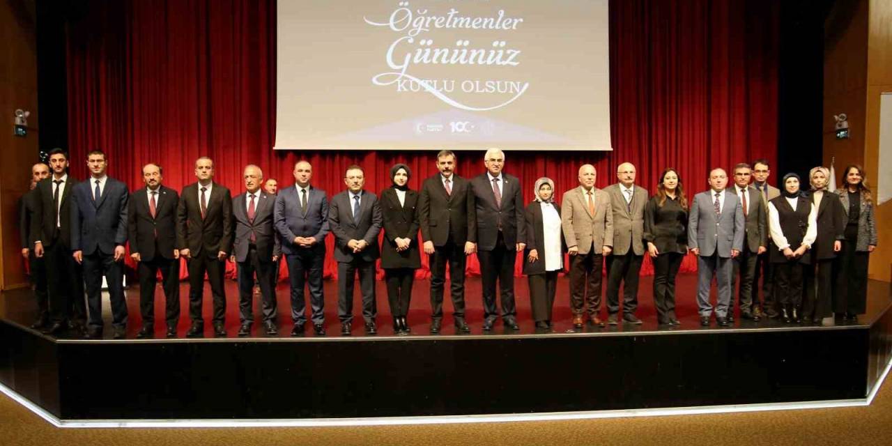 Erzurum’da Öğretmenler Günü Etkinliği