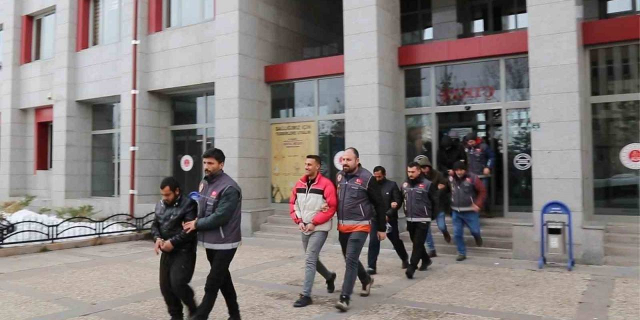 Aranan Şahıslara Yönelik Operasyon