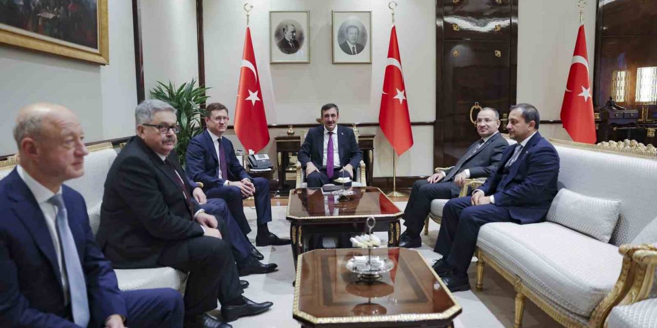Cumhurbaşkanı Yardımcısı Yılmaz, Rusya Başbakan Yardımcısı Novak’ı Kabul Etti