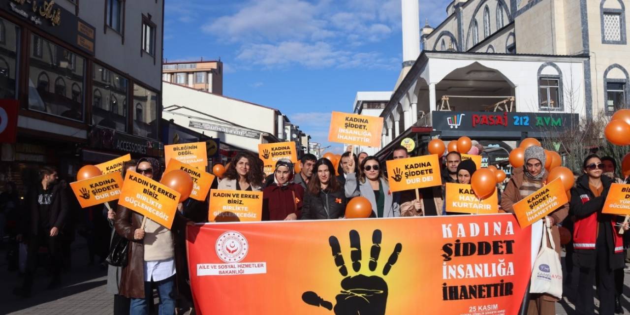 Ağrı’da Kadına Şiddetle Mücadele Yürüyüşü