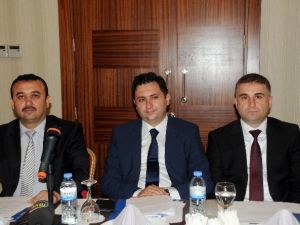 Türkiye’de 2 Kişi Bir Emekliyi Finanse Ediyor