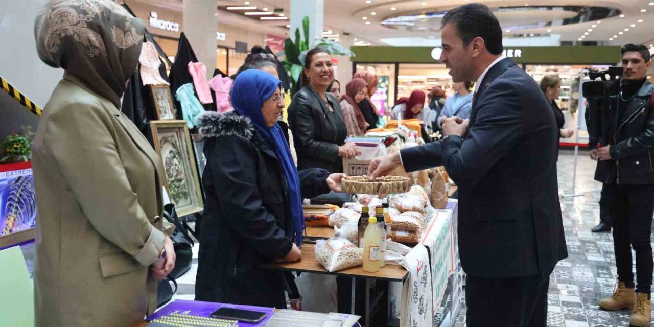 Elazığ’da 25 Kasım Kadına Yönelik Şiddetle Mücadele Günü Etkinliği