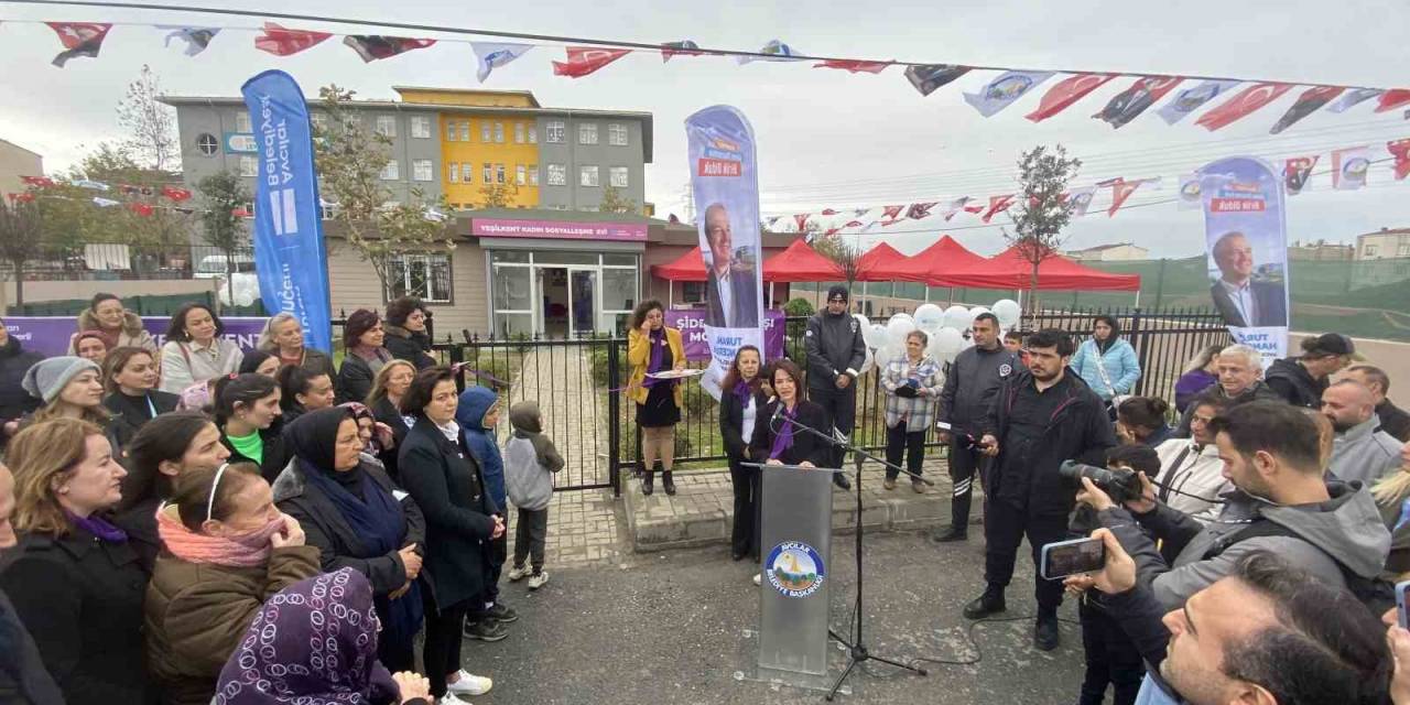 Avcılar’da “Kadın Sosyalleşme Evi” Açıldı