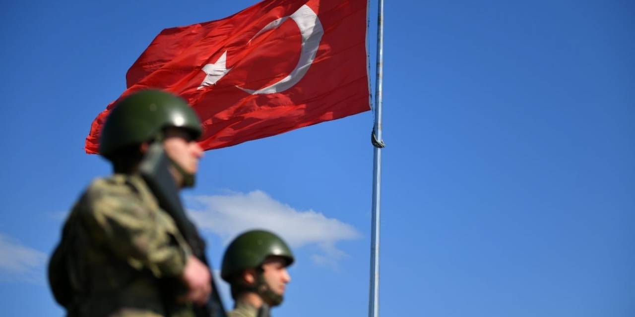 Yunanistan’dan Türkiye’ye Gönderilmeye Çalışılan 3 Terörist Sınırda Yakalandı
