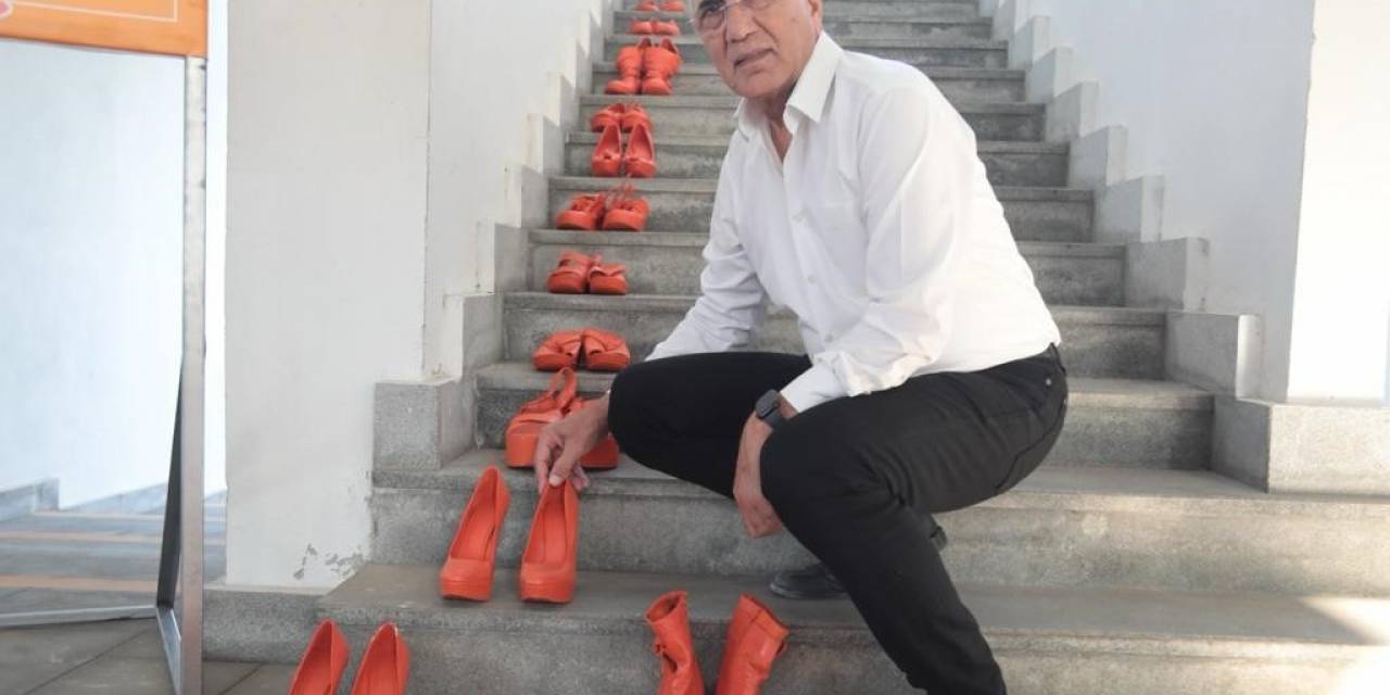 Mersin’de Turuncu Ayakkabı Sergisi