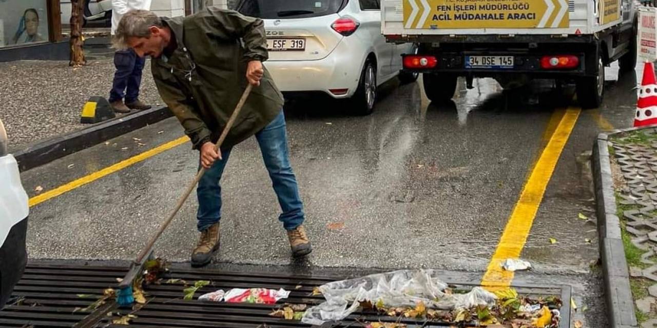 Kuşadası Belediyesi Sağanağa Karşı Sahada