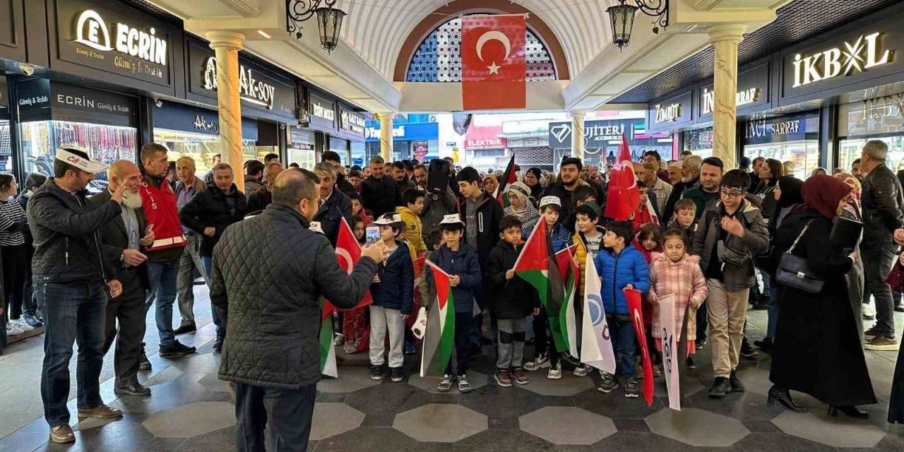 Agd’li Öğrenciler Filistin İçin Meydanda