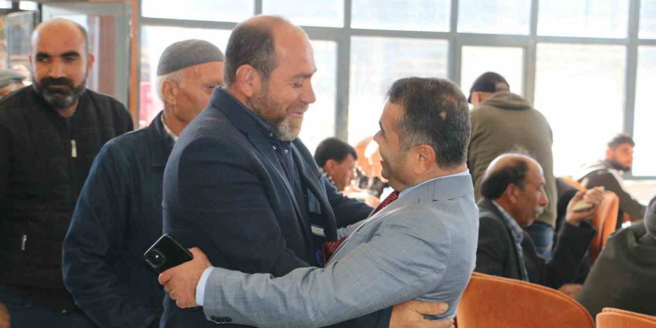 Ak Parti Aday Adayı Eğil’de İstişare Toplantısı Düzenledi