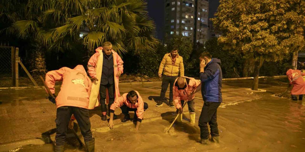 Meski Ekipleri, Yağıştan Dolayı Sabaha Kadar Görev Yaptı