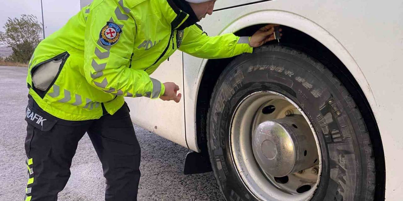 Yozgat’ta Ticari Araçlara Yönelik Kış Lastiği Denetimi Yapıldı