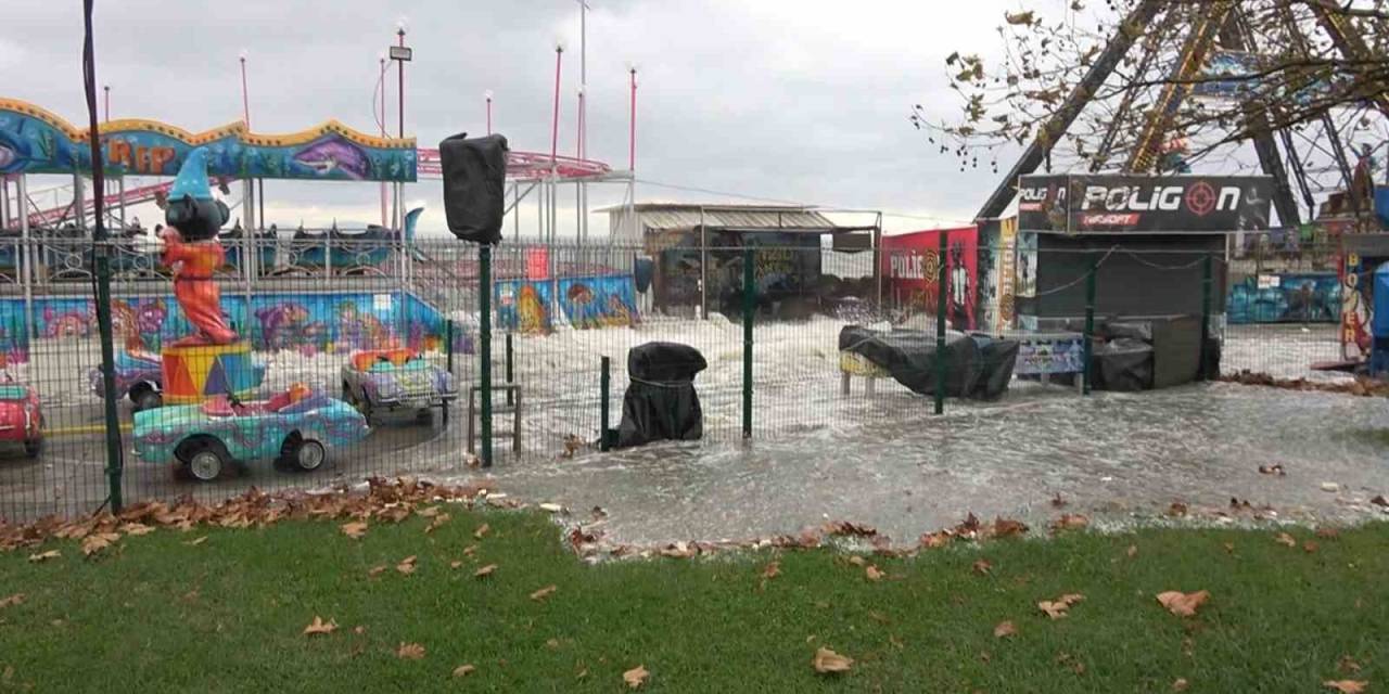Yalova’da Fırtına, Lunaparkta 10 Milyon Liralık Hasar Oluşturdu