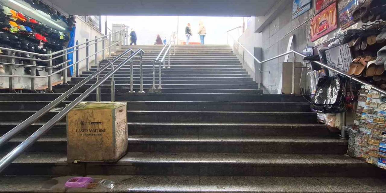 Su Basan Eminönü Yeraltı Çarşısı Esnafı İbb’ye İsyan Etti