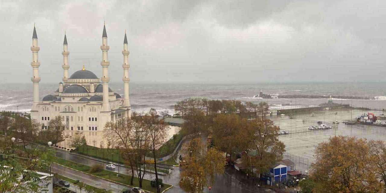 Zonguldak Güne Kar Yağışı İle Uyandı