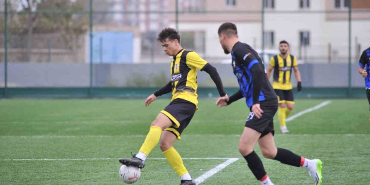 Kayseri Süper Amatör Küme: Kayserigücü Fk: 3 - İsmail Okumuş Fk: 1