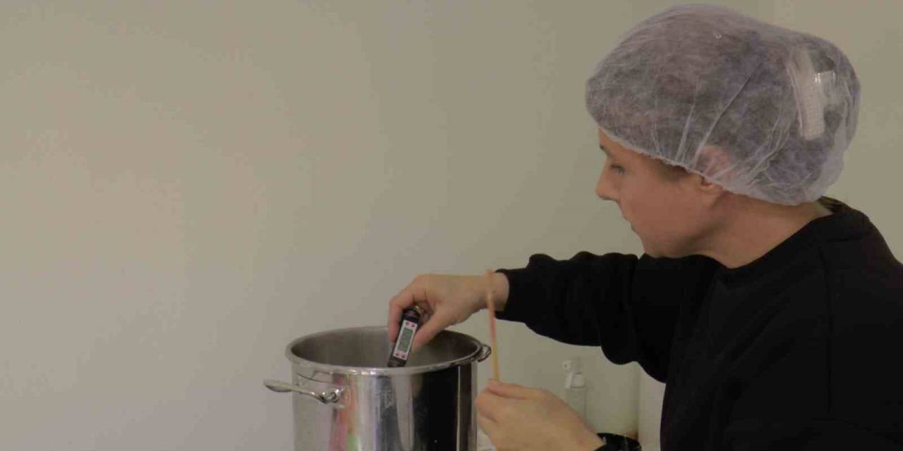 ’doğal Temizlik’ Kadın Ellerinden