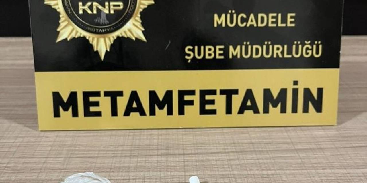 Kütahya’da 3 Şüpheli Şahsın Üzerinde Uyuşturucu Ele Geçirildi