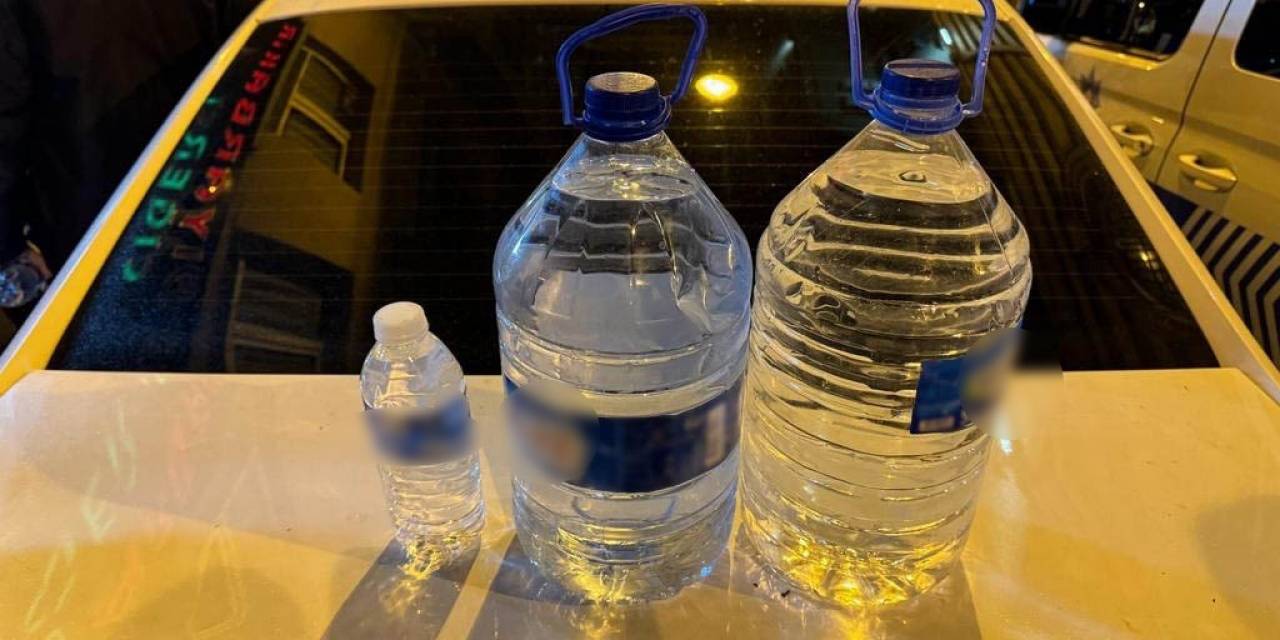 Beyoğlu’nda Yılbaşı Öncesi Sahte İçki Operasyonu: Pet Şişedeki Alkol 700 Litreyi Yakalattı