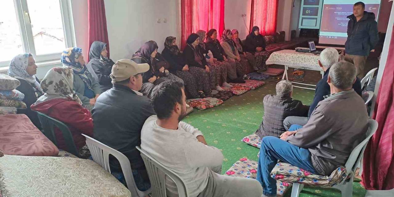 Eskişehir’de ’hanımlar Hayvanlarını Tritikale İle Besliyor’ Projesi Bilgilendirme Toplantısı Yapıldı